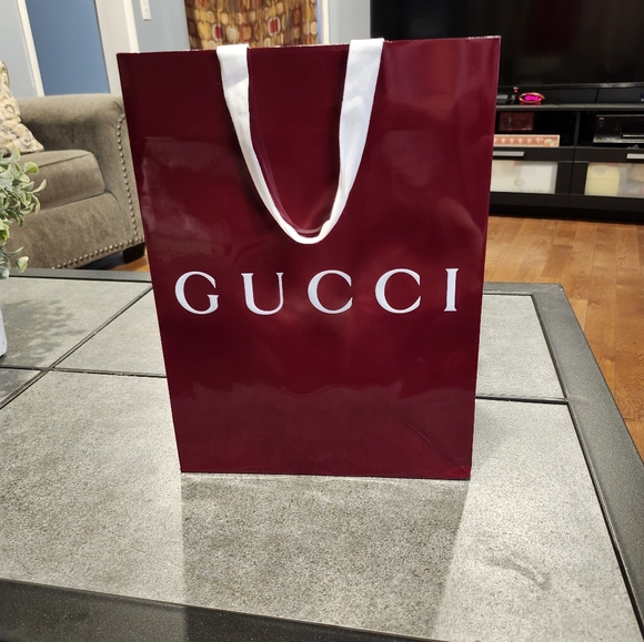 Gucci Gift Bag/Box Combo - Picture 14 of 15